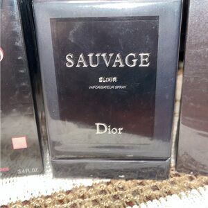 Dior Sauvage Elixir Black Fragrance Box